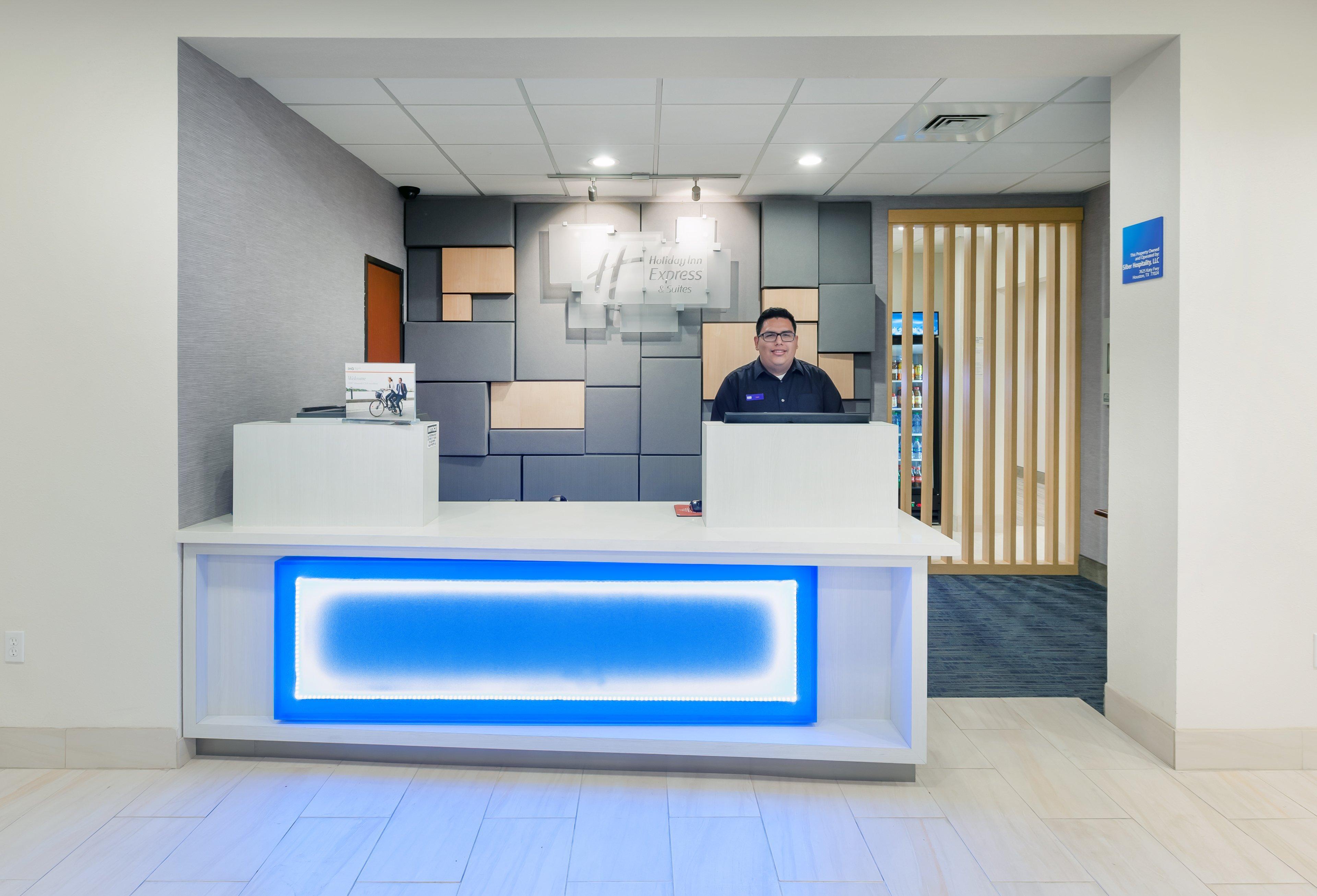 Holiday Inn Express & Suites Houston - Memorial Park Area By Ihg Exterior photo
