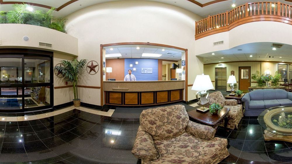Holiday Inn Express & Suites Houston - Memorial Park Area By Ihg Exterior photo